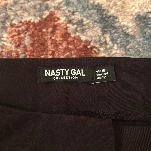 NASTY GAL Pleated Wide Leg Suit Trousers - SIZE 12 - Picture 4 of 4